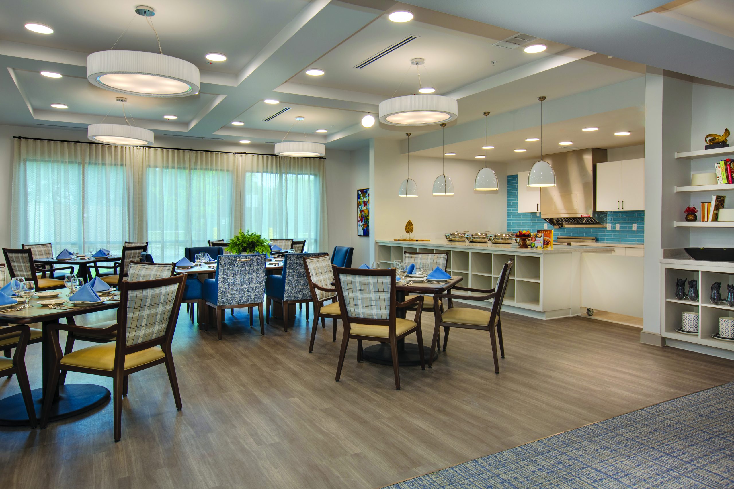 23-GHG-MC Dining-01-4C Memory care dining area